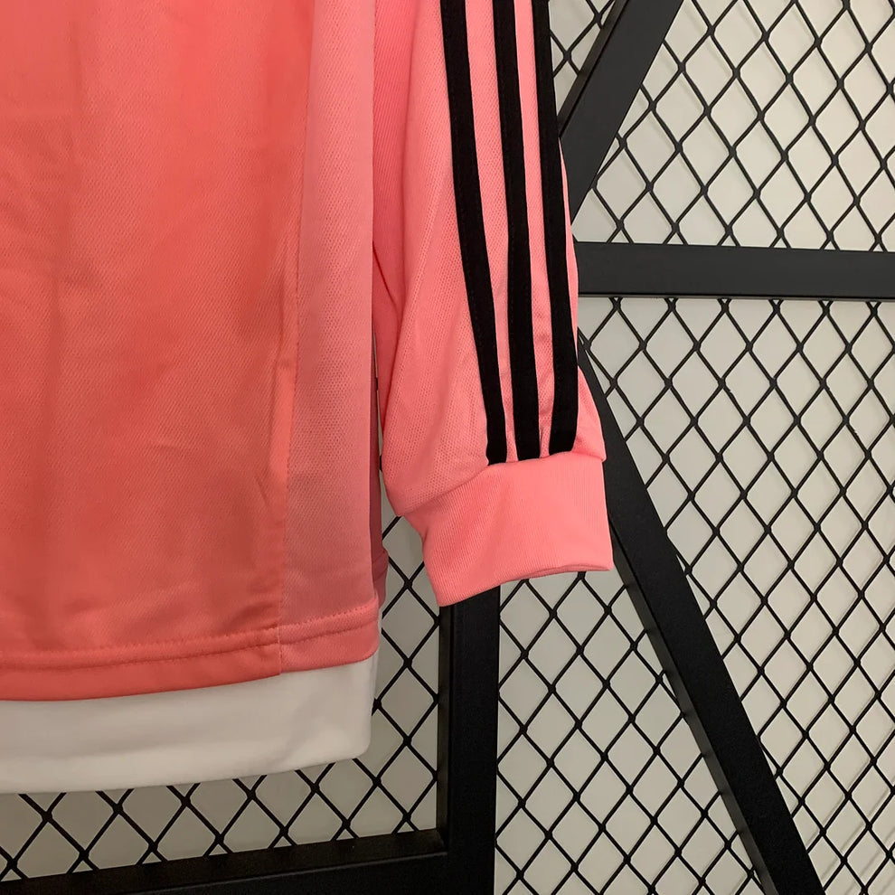 Juventus 2015-2016 Away Long Sleeve Kit