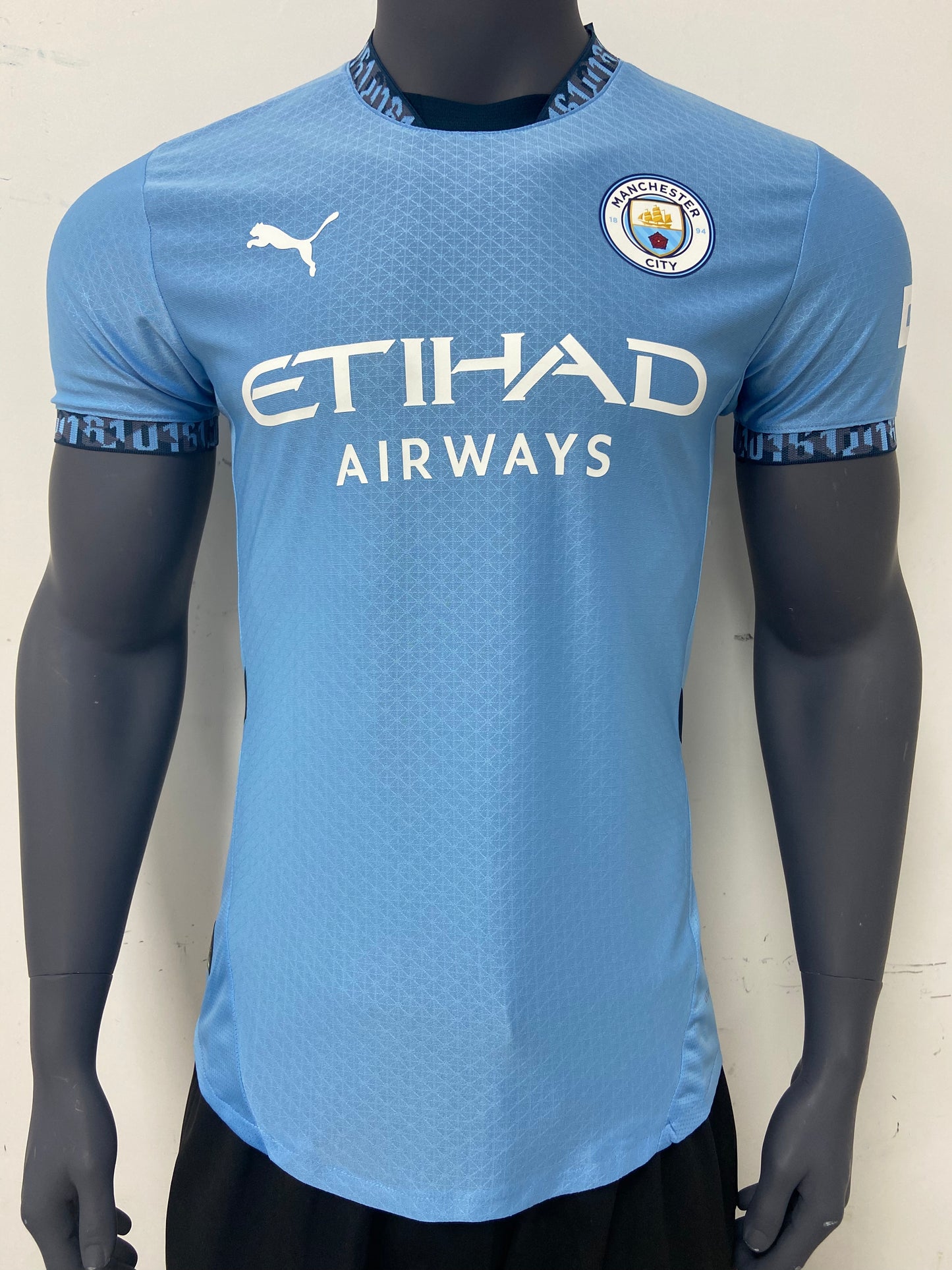 Manchester City 2024-2025 Kit