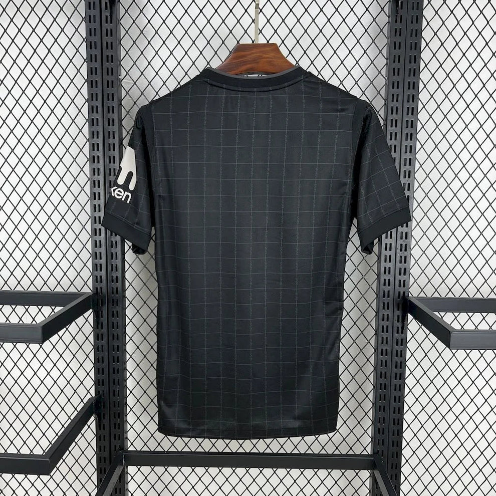 Tottenham Hotspur 2025-2026 Kit