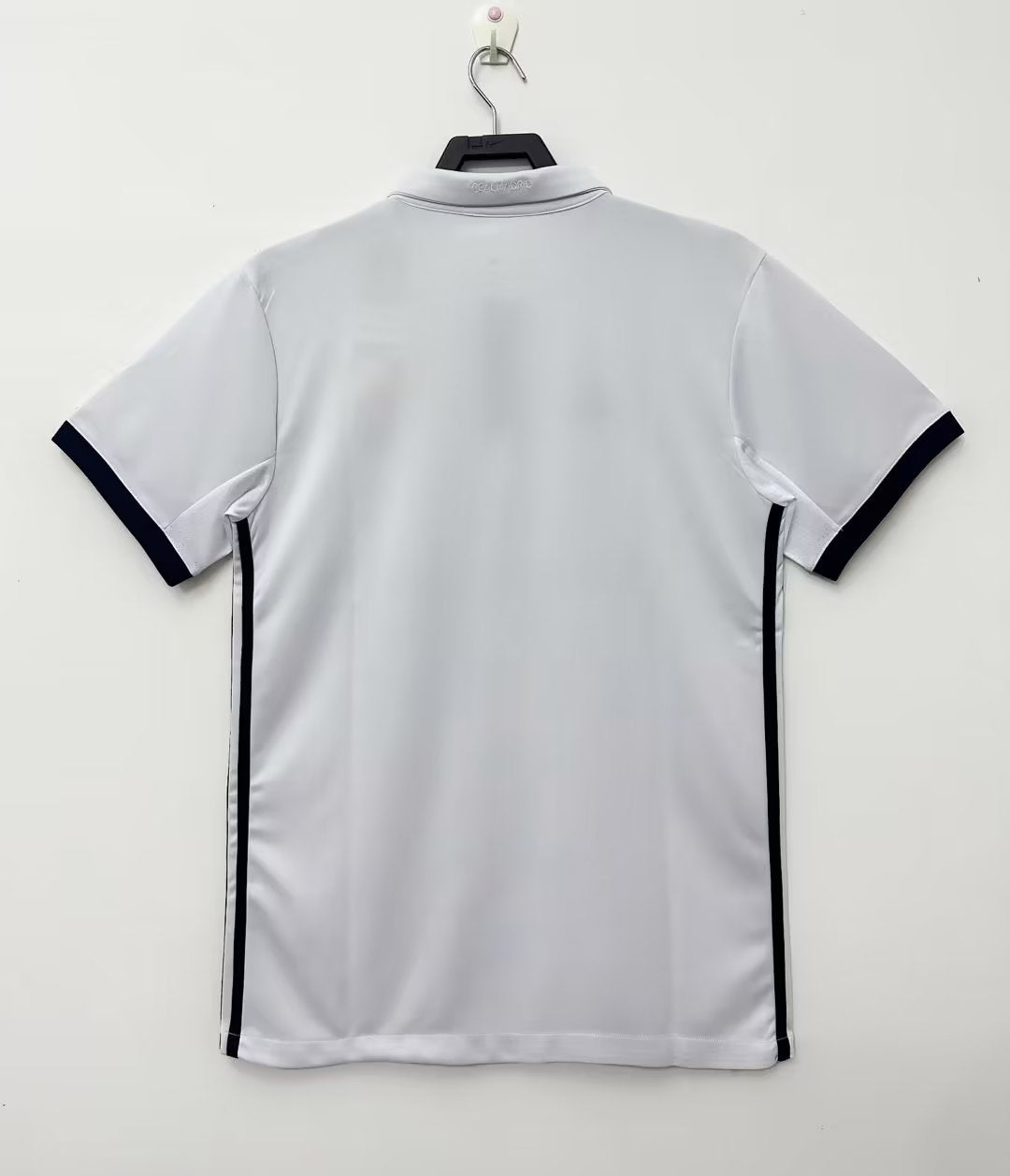 Real Madrid 2016-2017 Kit