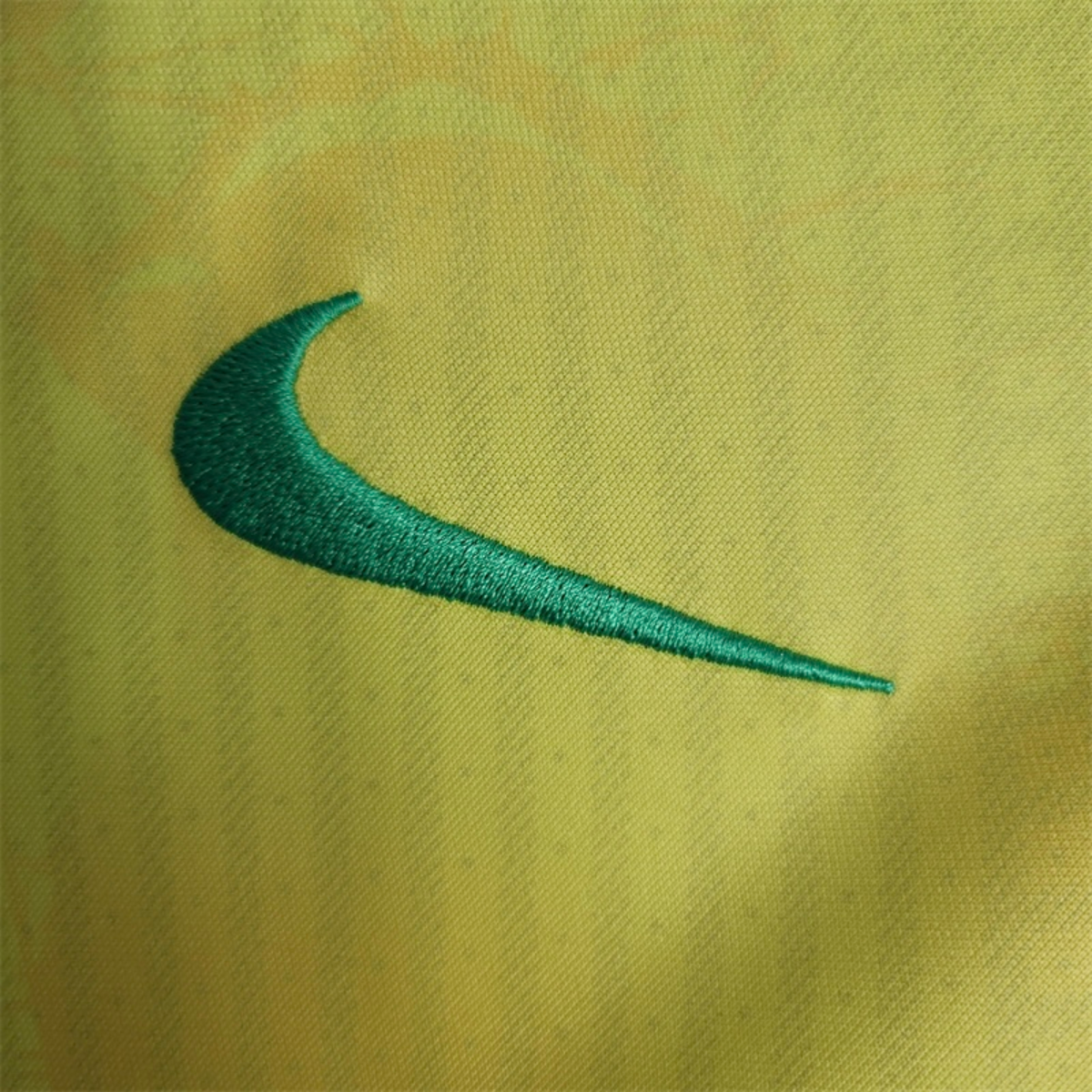 Brazil "Canarinho Flight" Yellow Limited edition kit