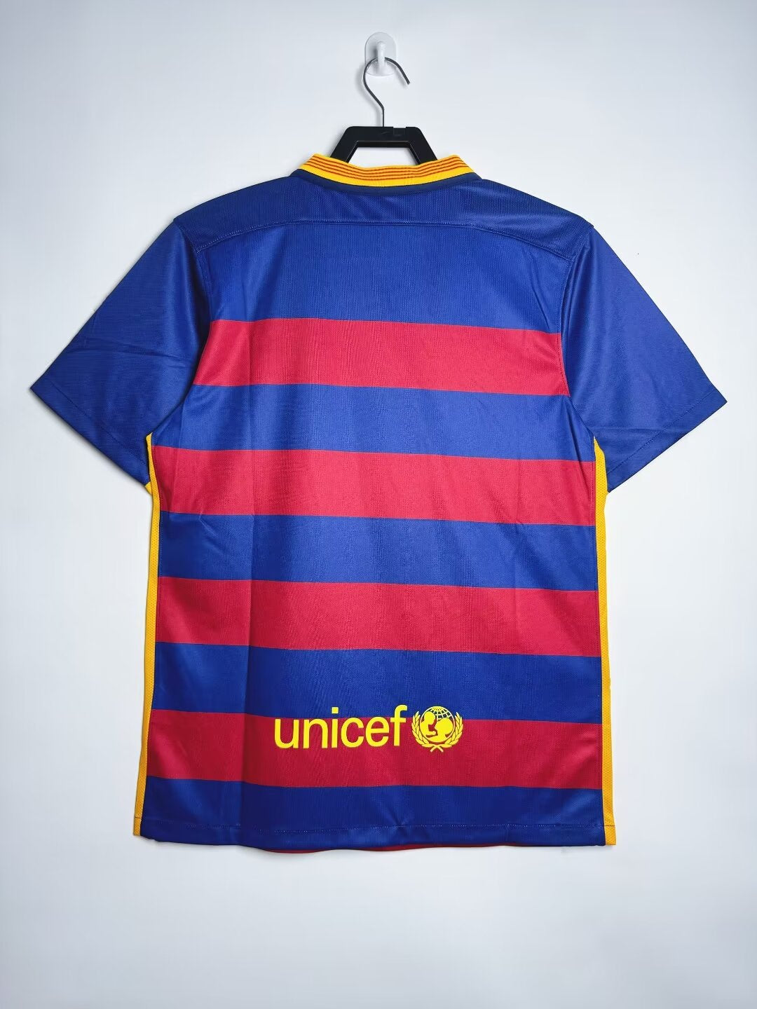 Barcelona 2015-2016 Home Kit