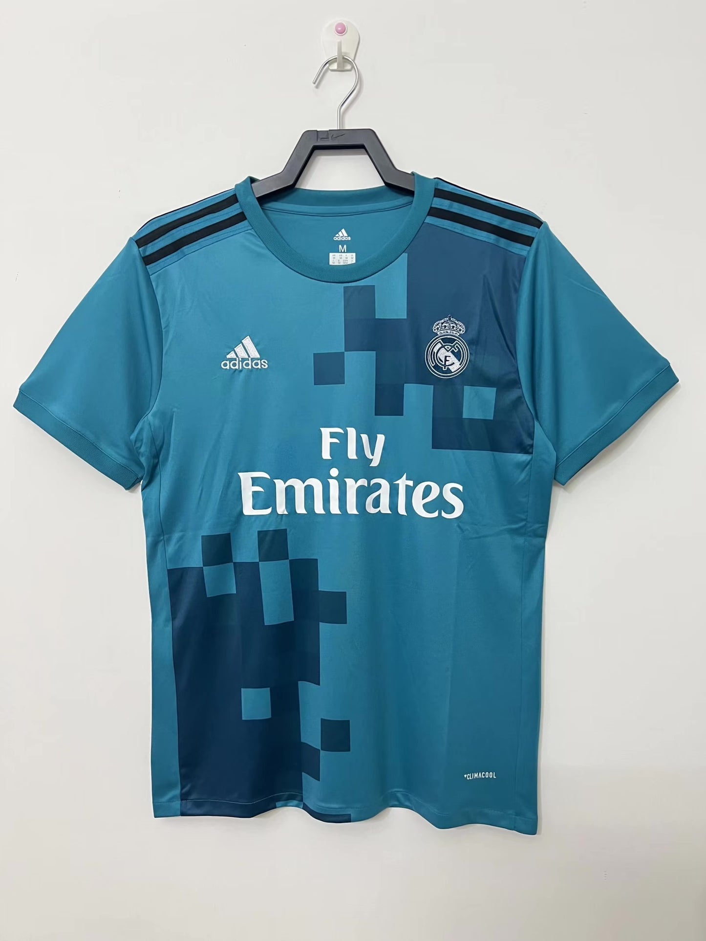 Real Madrid 2017-2018 Kit