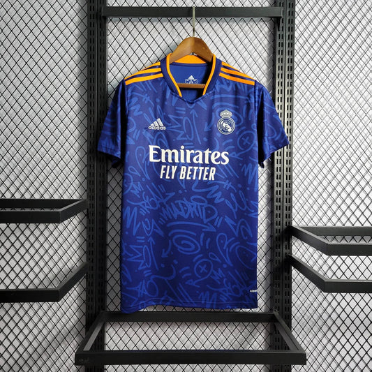 Real Madrid 2021-2022 Kit