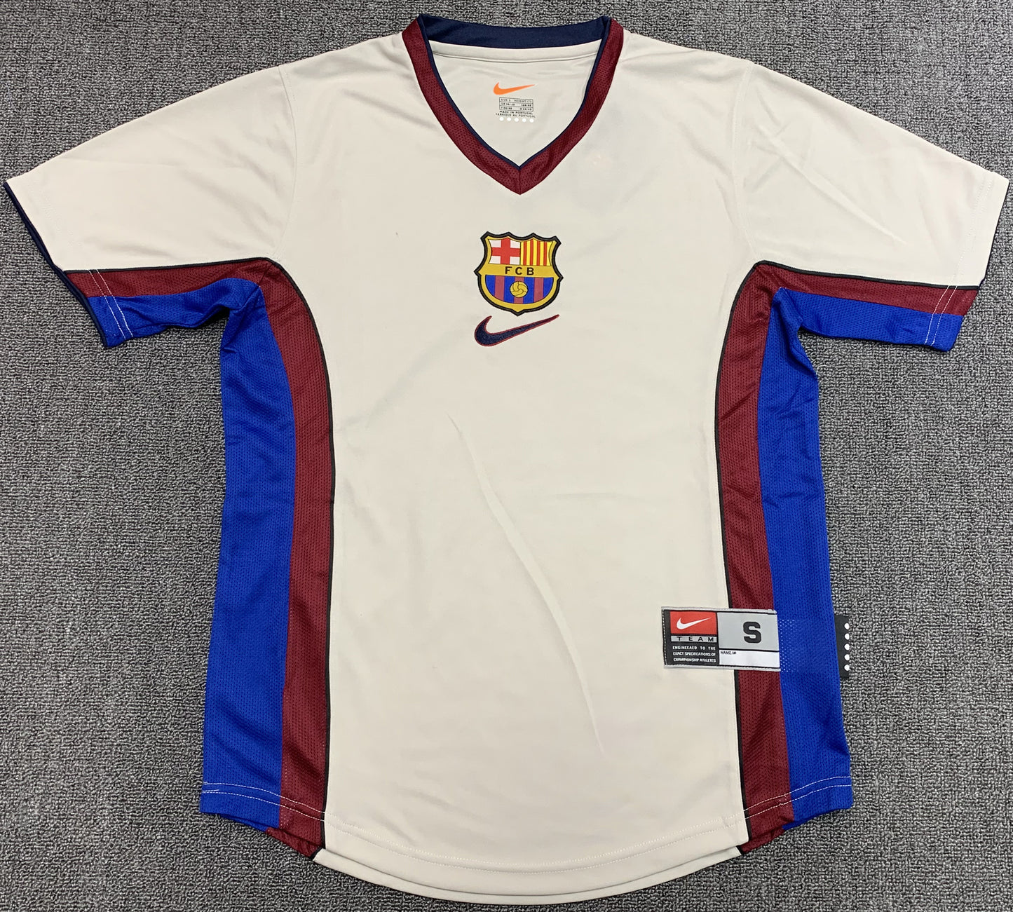 Barcelona 1998-1999 Away Kit