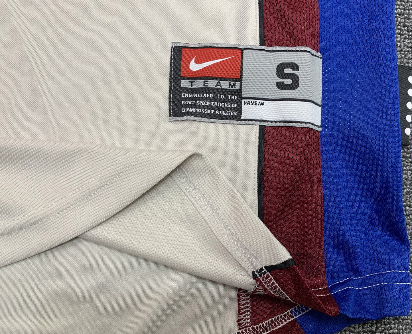 Barcelona 1998-1999 Away Kit