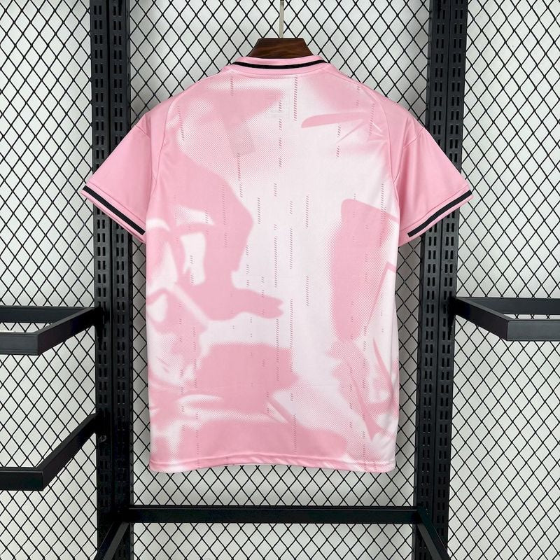 Real Madrid 25/26 Pink Special Edition Kit