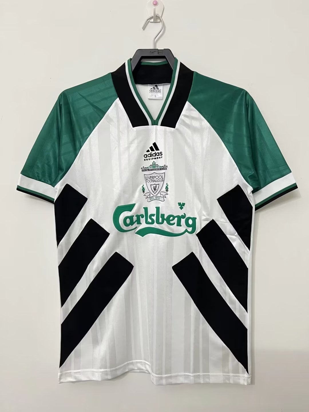 Liverpool 1993-1995 Kit