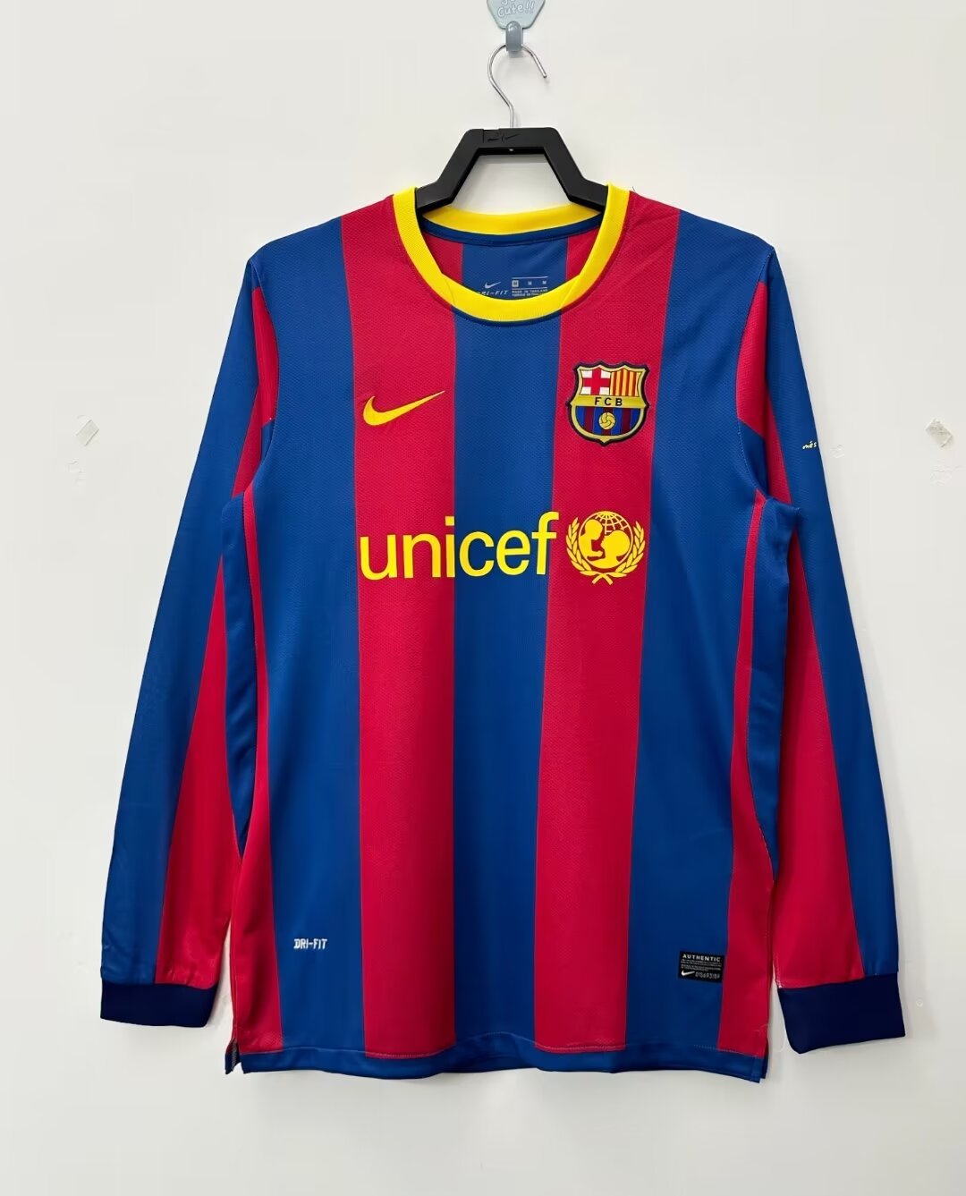 Barcelona 2010-2011 Long Sleeve Home Kit