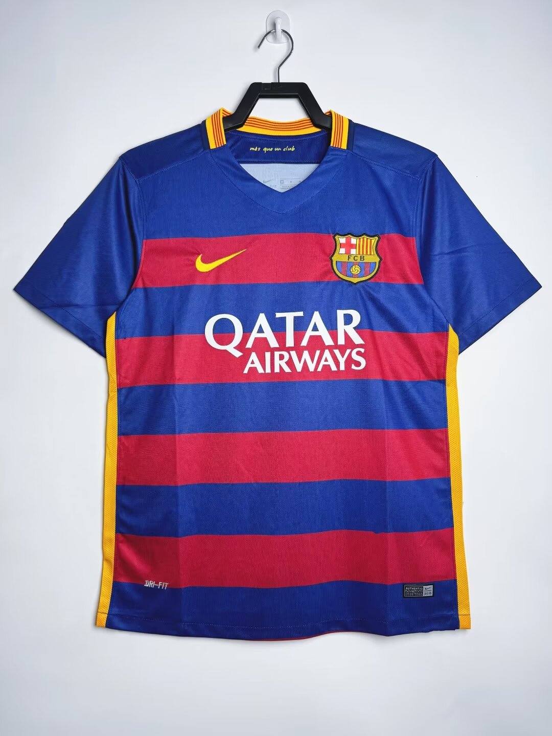 Barcelona 2015-2016 Home Kit
